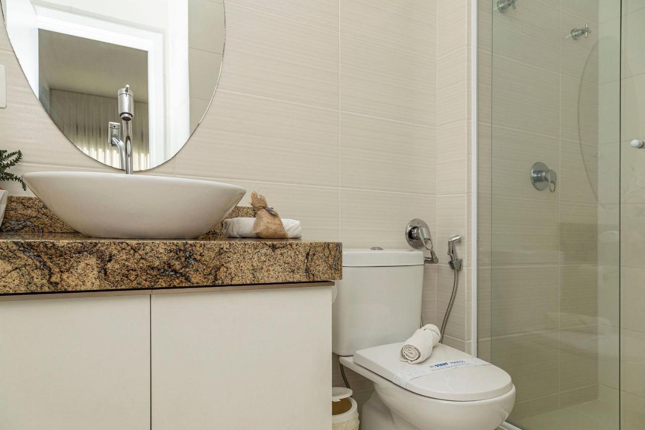 Punta Blu: Luxury Beachfront Condo with Pool and 24/7 Security Bombinhas Exterior photo